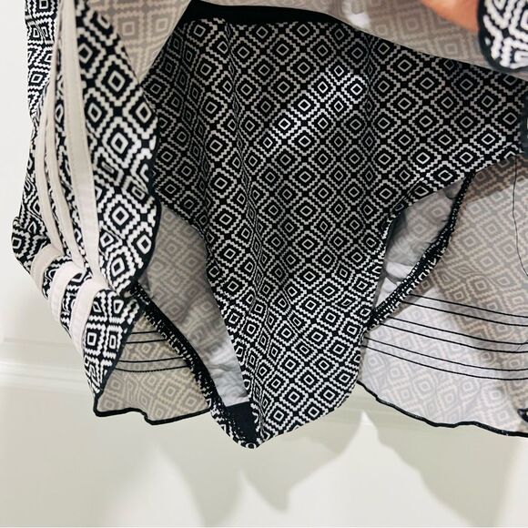 Shore Shapes Swimwear Women's One Piece Swimsuit Swimdress Geometric Print Sz 12 - Picture 3 of 9